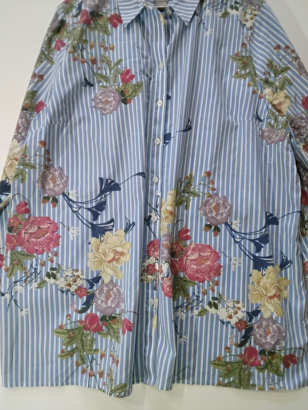 Chicos Button Down Non Iron Shirt Womens XXL Blue White Stripe Beige Red Floral - Picture 4 of 10